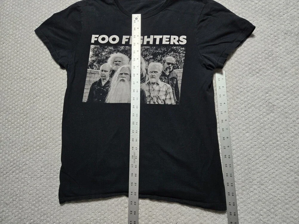 Foo Fighters ‘Old Band Photo’ T-Shirt ~ Men’s ~ Black ~ Bay Island